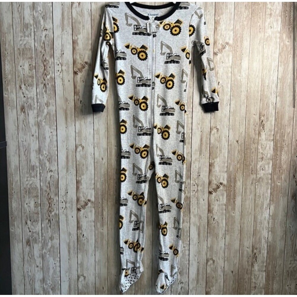 10/$20 *️⃣ Elowel Construction Footie Pajamas